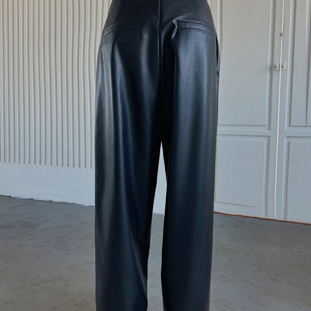 Black Preppy Womens High-waisted Faux Leather Trousers With Slanted Pocket - Picture 3 of 5